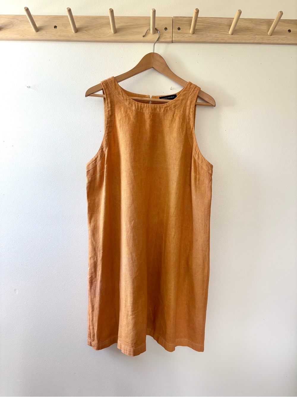 Sleeveless Linen Blend Shift Dress in Marigold